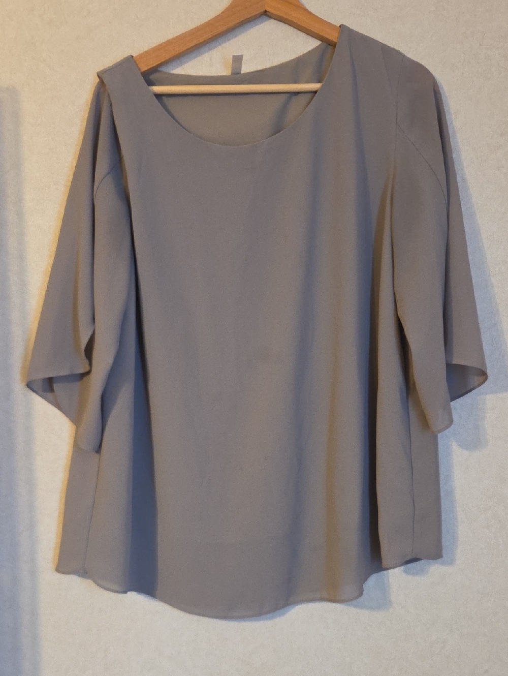 Amazon Women's Taupe Scoop Neck Tunic Top